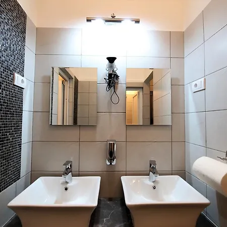 Fine Hostel Belgrade